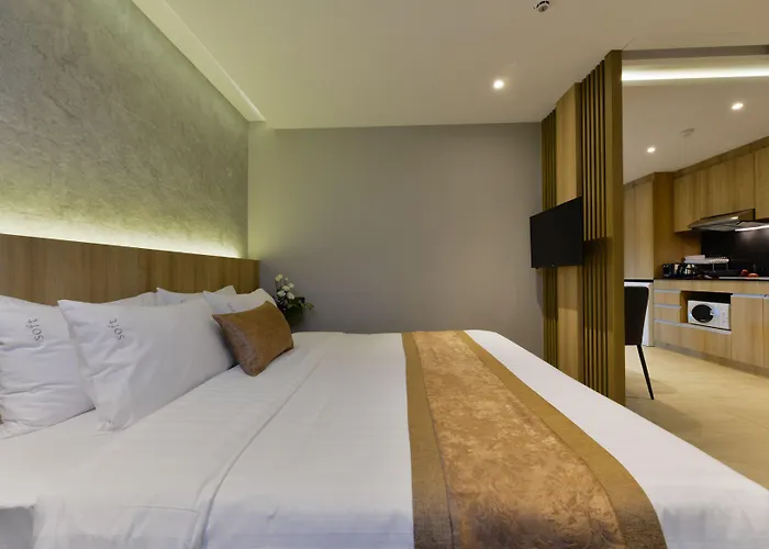 Aspira Tropical Thong Lor Hotel 4*