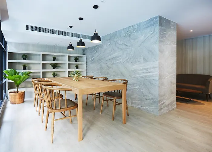 Aspira Tropical Thong Lor Hotel